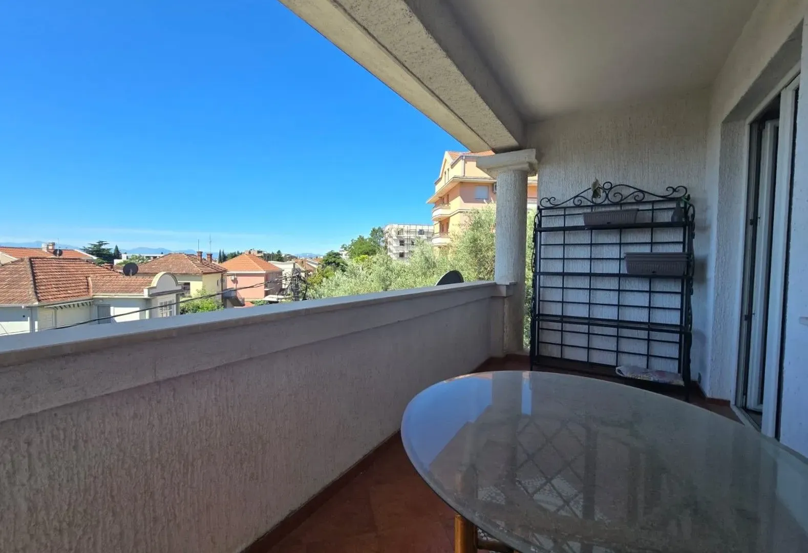 Rent, three bedroom apartment, 114m², Pod Goricom, Podgorica