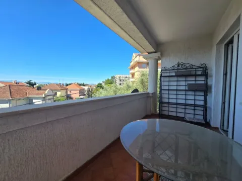 Rent, three bedroom apartment, 114m², Pod Goricom, Podgorica - image 18