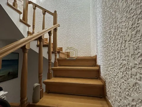 Izdavanje, kuća, 150m², Zabjelo, Podgorica - image 14