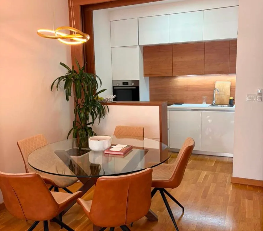 Rent, three bedroom apartment, 90m², Seljanovo, Tivat