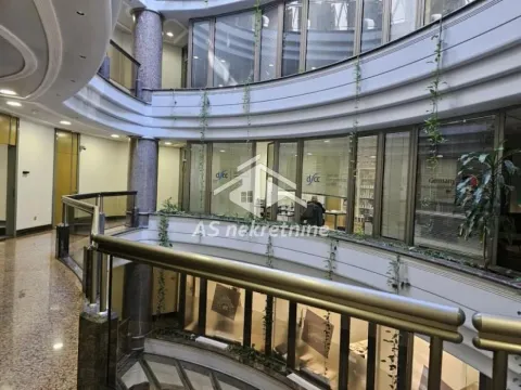 Izdavanje, poslovni prostor, 180m², Stari Grad, Beograd - image 11