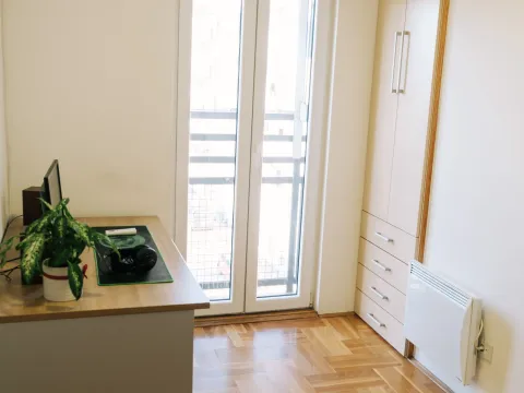 Rent, two bedroom apartment, 56m², City Kvart, Podgorica - image 4