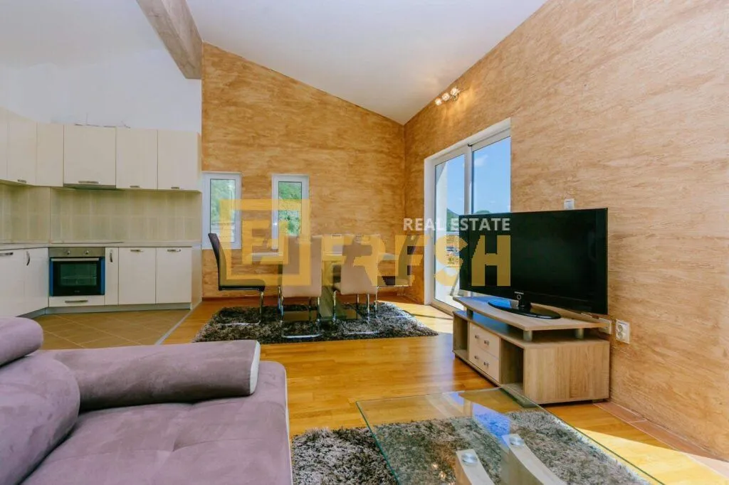 Sale, two bedroom apartment, 105m², Petrovac, Budva