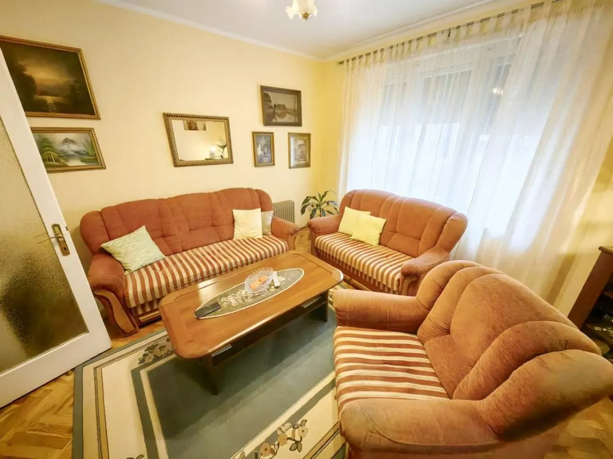 Prodaja, dvosoban stan, 86m², Podgorica, Crna Gora