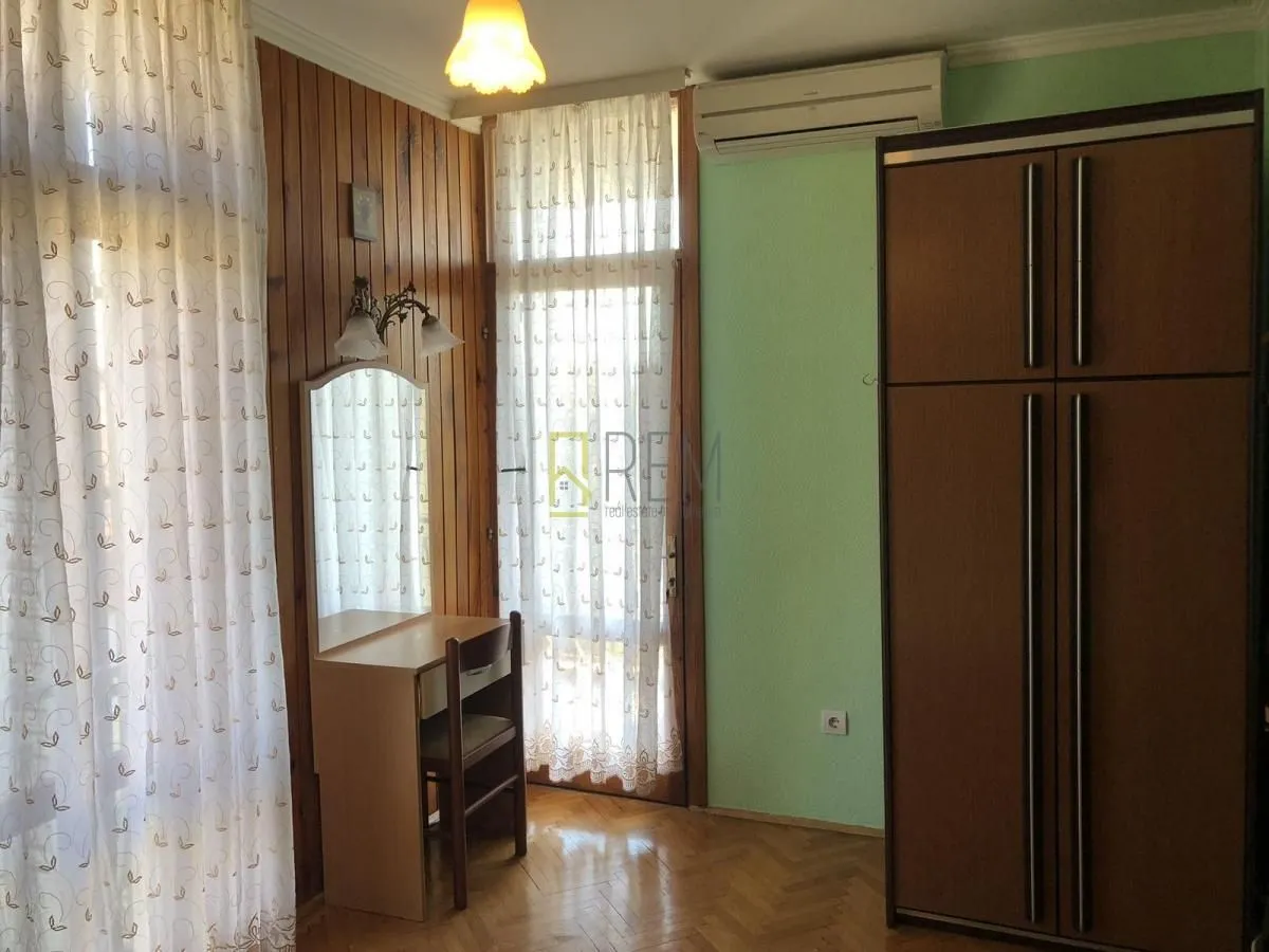 Sale, house, 300m², Šušanj, Bar
