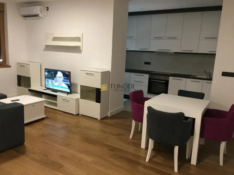 Rent, one bedroom apartment, 40m², Južni Bulevar, Vračar Sve Podlokacije