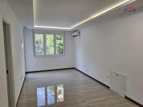 Izdavanje, dvosoban stan, 58m², Železnička Stanica, Novi Sad Sve Podlokacije - image 5