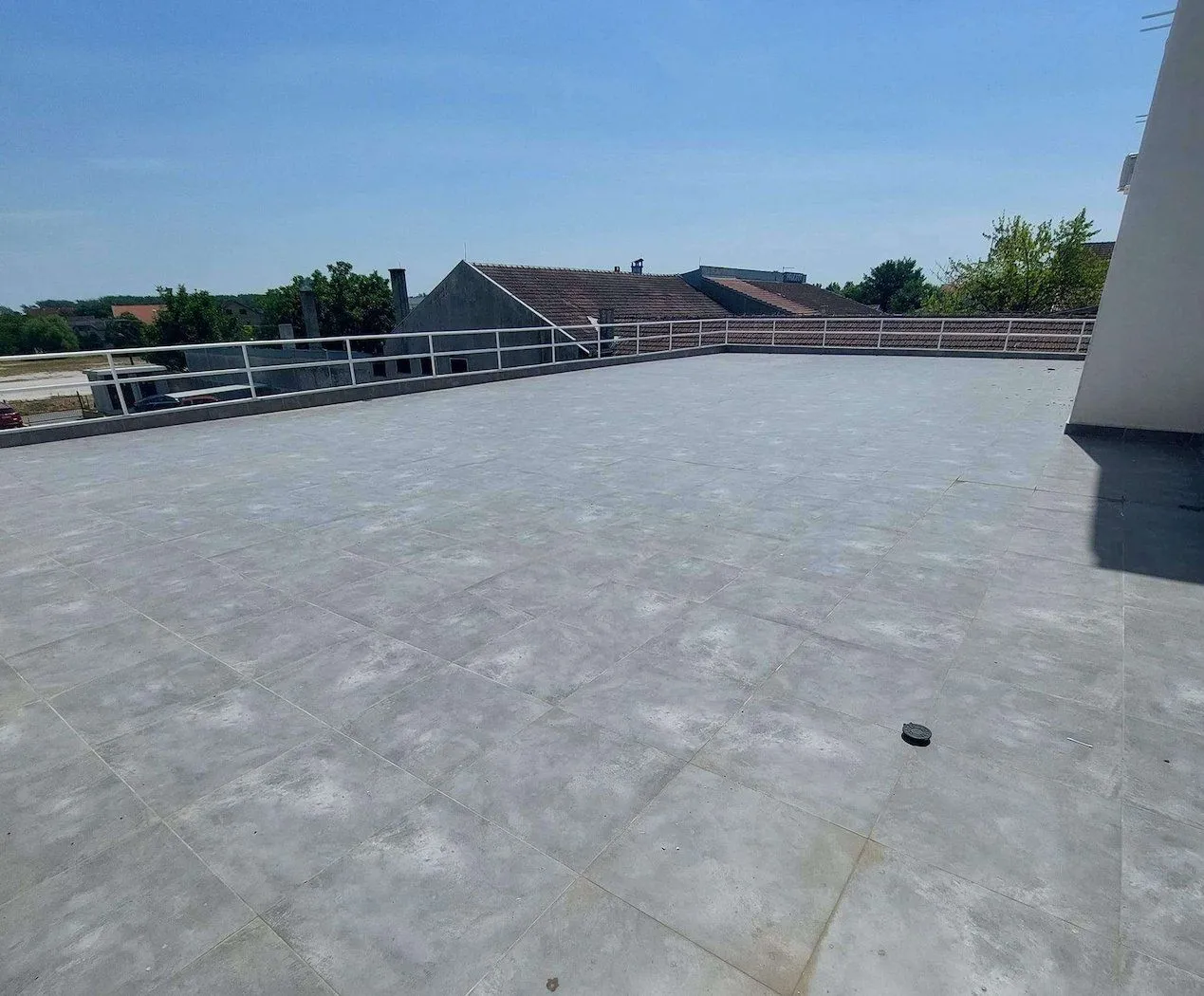 Sale, office space, 668m², Vidovdansko naselje, Novi Sad Sve Podlokacije