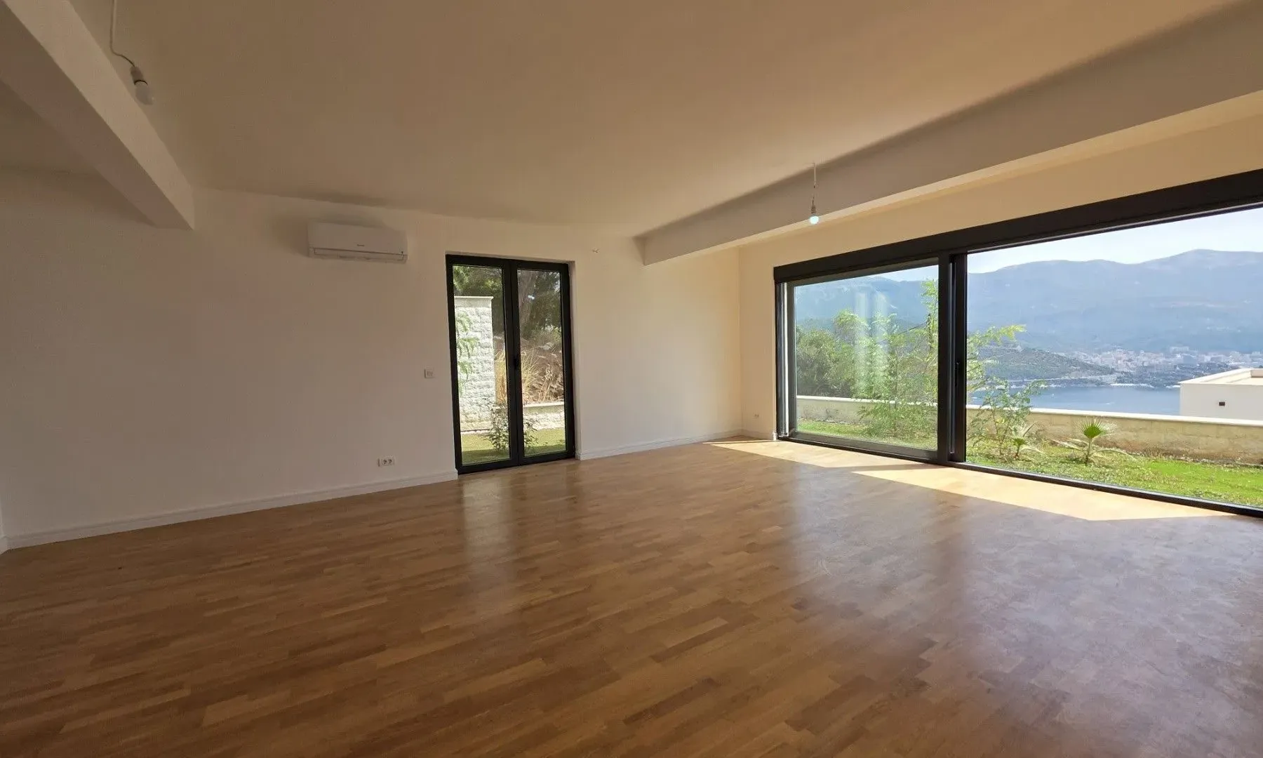 Sale, house, 184m², Budva, Crna Gora