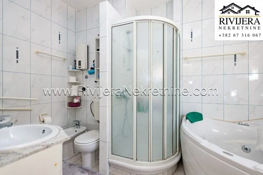 Prodaja, kuća, 266m², Igalo, Herceg Novi