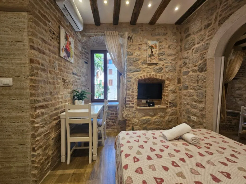 Prodaja, garsonjera, 15m², Stari Grad Kotor, Kotor