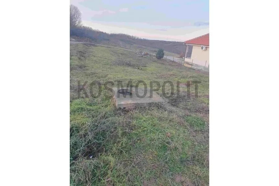 Prodaja, plac, 640m², Sremčica, Beograd