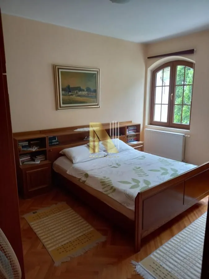 Prodaja, kuća, 336m², Sremska Kamenica, Petrovaradin