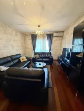 Prodaja, dvosoban stan, 67m², City Kvart, Podgorica - image 3