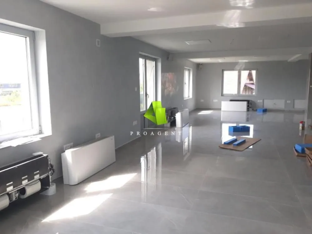 Rent, office space, 260m², Medijana, Niš