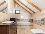 Prodaja, kuća, 220m², Tivat, Crna Gora - image 8