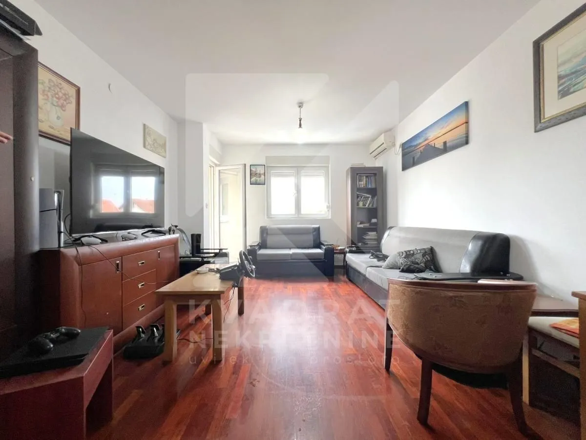 Rent, three bedroom apartment, 80m², Stari Aerodrom, Podgorica