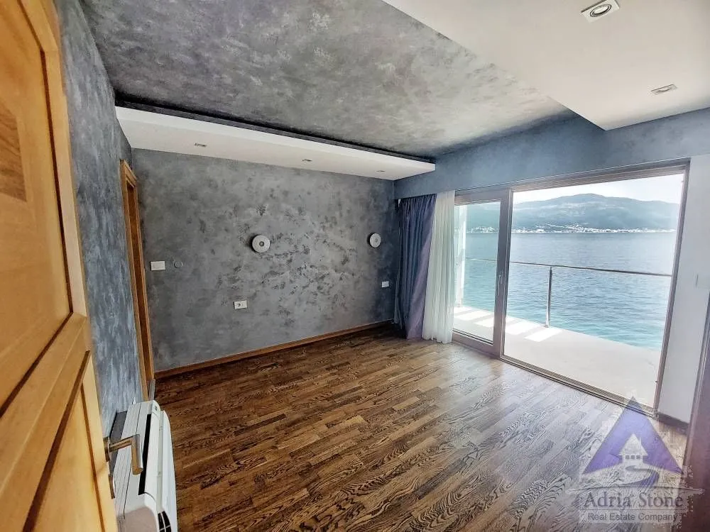 Prodaja, kuća, 300m², Krašići, Tivat