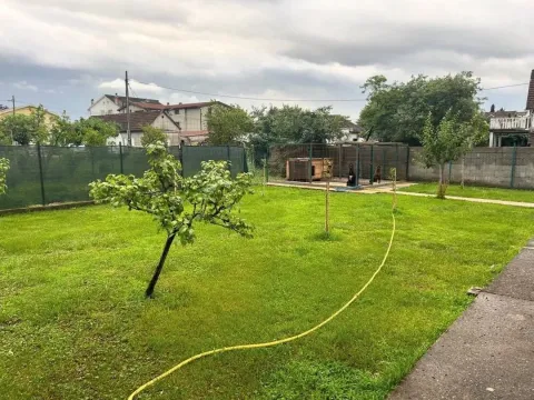 Sale, house, 191m², Tološi, Podgorica - image 9