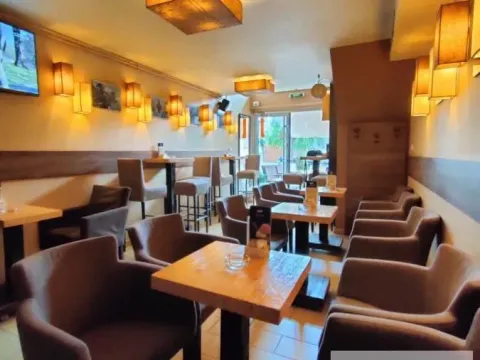 Prodaja, poslovni prostor, 65m², Ruma, Srbija - image 2