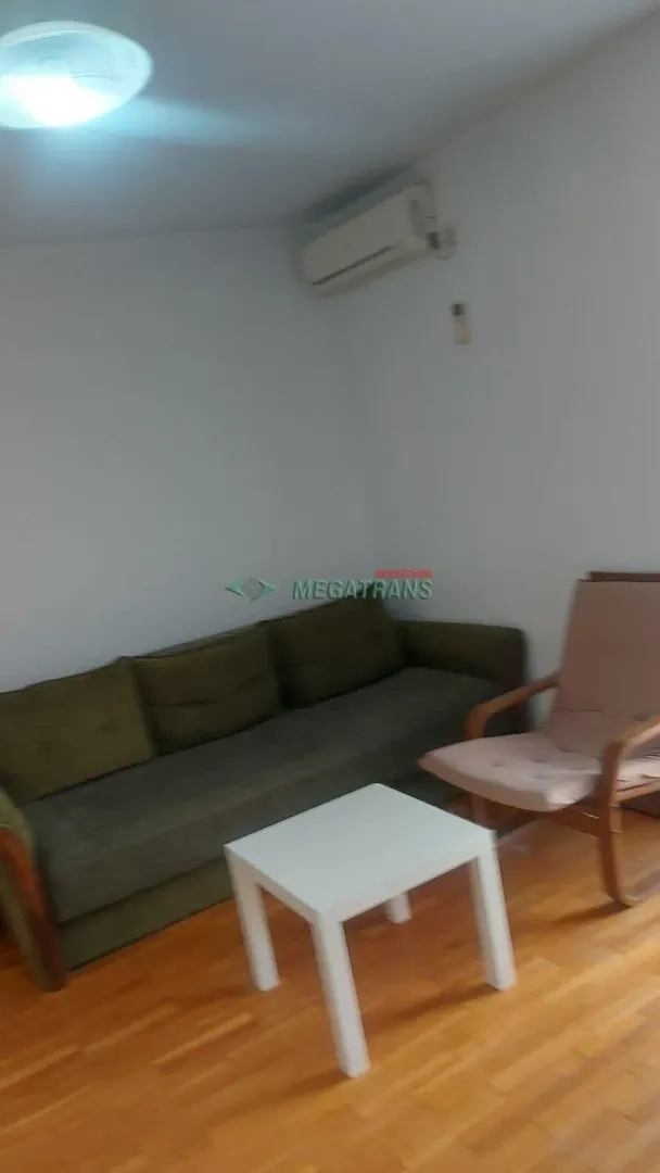 Izdavanje, jednosoban stan, 30m², Bulevar Oslobodjenja, Novi Sad Sve Podlokacije