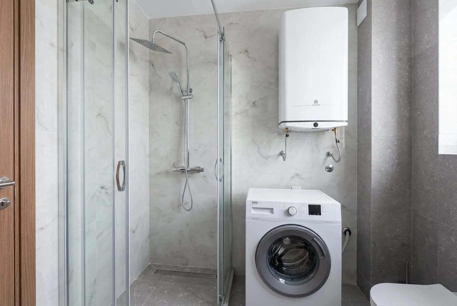 Prodaja, dvosoban stan, 52m², Budva, Crna Gora
