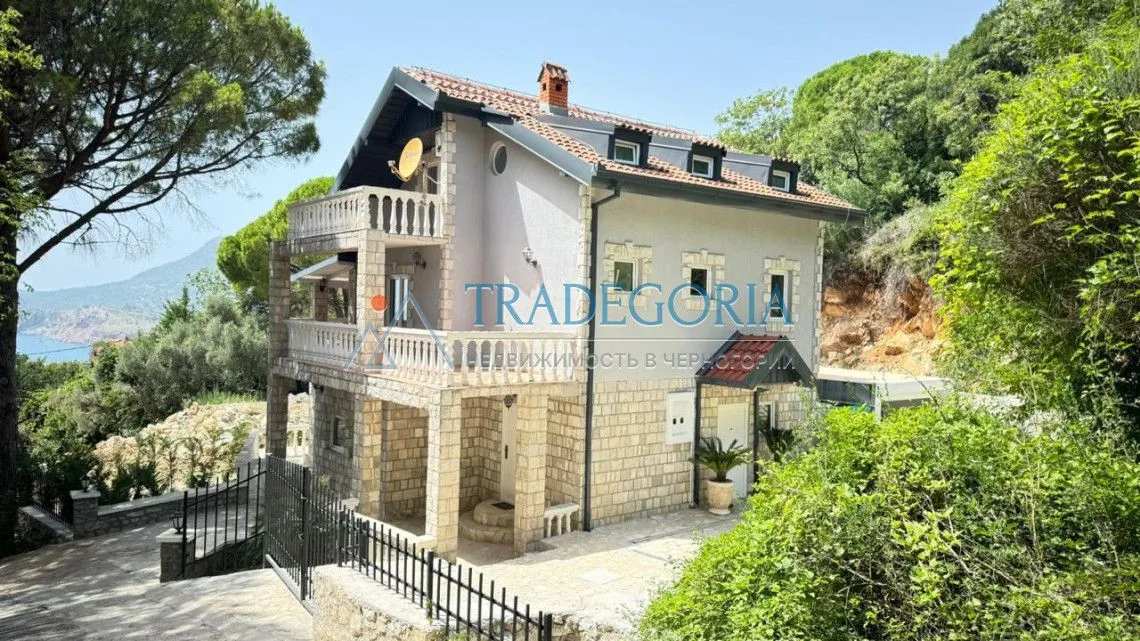Prodaja, kuća, 320m², Bar, Crna Gora