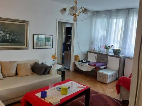 Prodaja, trosoban stan, 80m², Autokomanda, Voždovac Sve Podlokacije