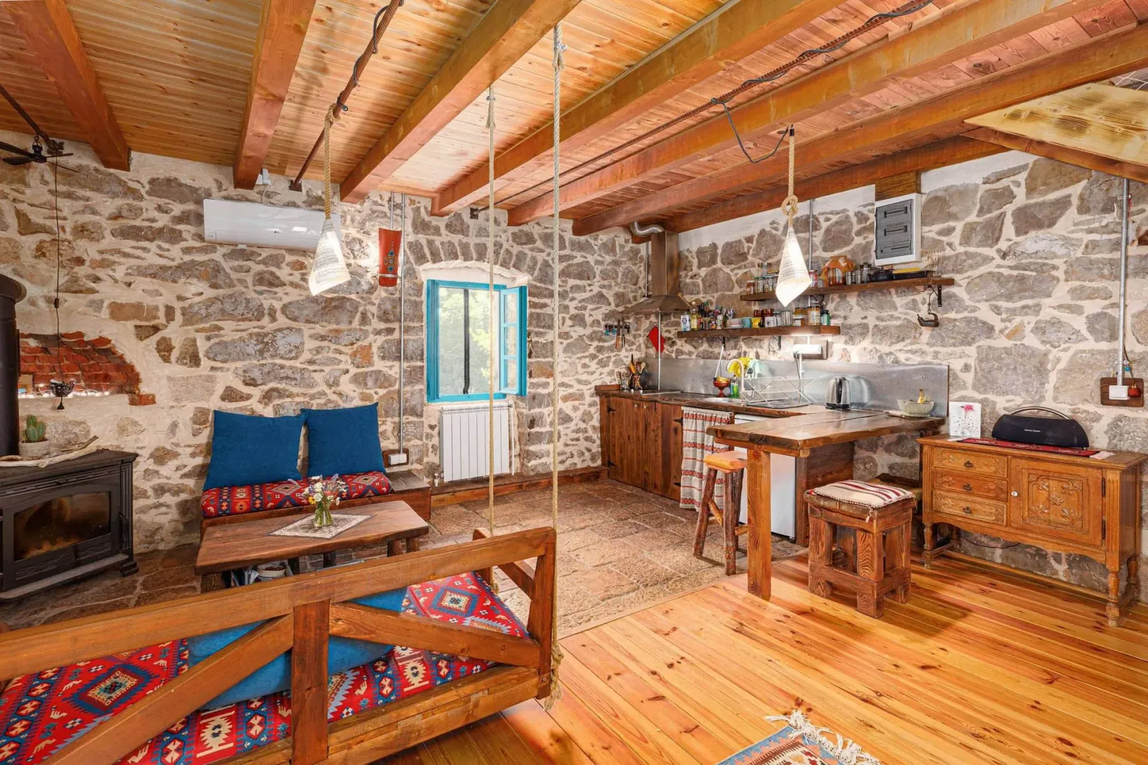 Prodaja, kuća, 322m², Pobrđe, Kotor