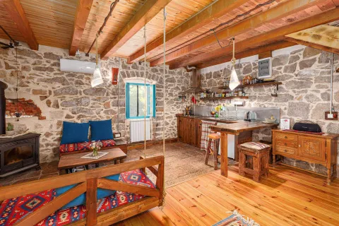 Prodaja, kuća, 322m², Pobrđe, Kotor - image 10