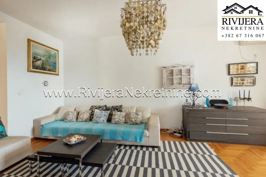 Prodaja, trosoban stan, 190m², Savina, Herceg Novi