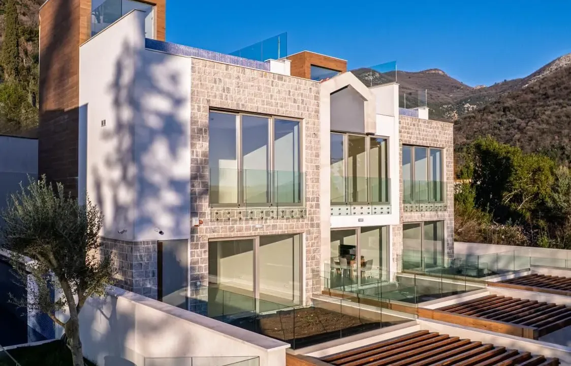 Sale, house, 312m², Tivat, Crna Gora