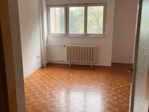 Izdavanje, trosoban stan, 78m², Liman 3, Novi Sad Sve Podlokacije