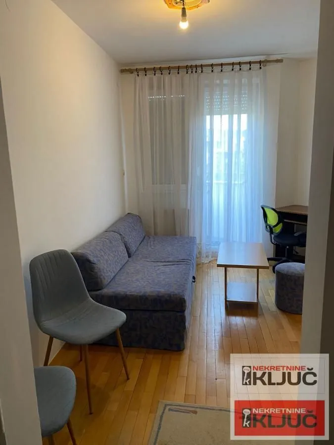 Izdavanje, jednosoban stan, 28m², Grbavica, Novi Sad Sve Podlokacije