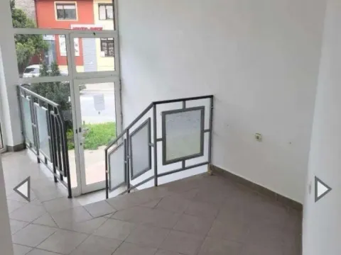 Rent, office space, 35m², Rotkvarija, Novi Sad Sve Podlokacije - image 4