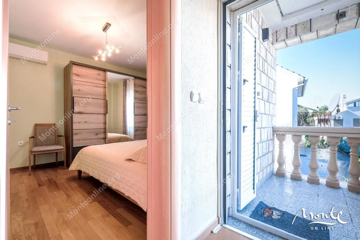 Prodaja, kuća, 210m², Krašići, Tivat
