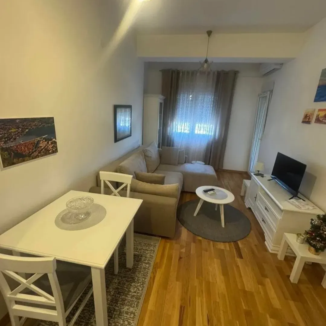Rent, one bedroom apartment, 38m², Ljubović, Podgorica