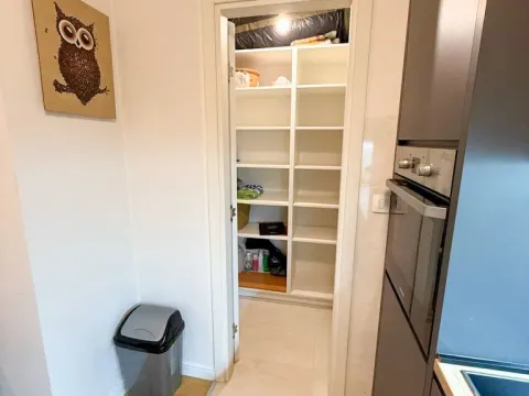 Izdavanje, jednosoban stan, 49m², Central Point, Podgorica - image 8