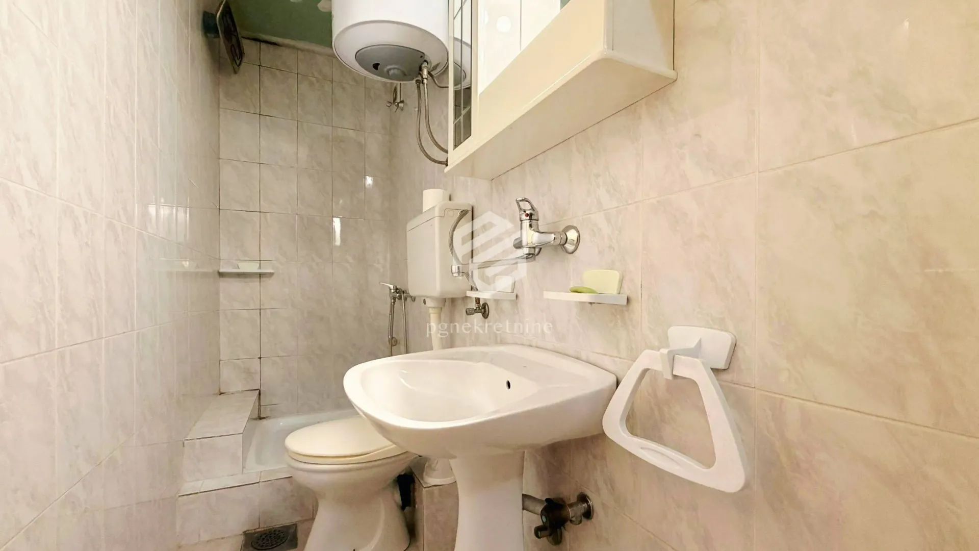 Rent, office space, 25m², Preko Morače, Podgorica