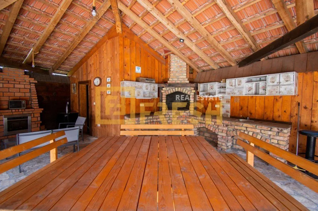 Rent, house, 330m², Zeta, Podgorica