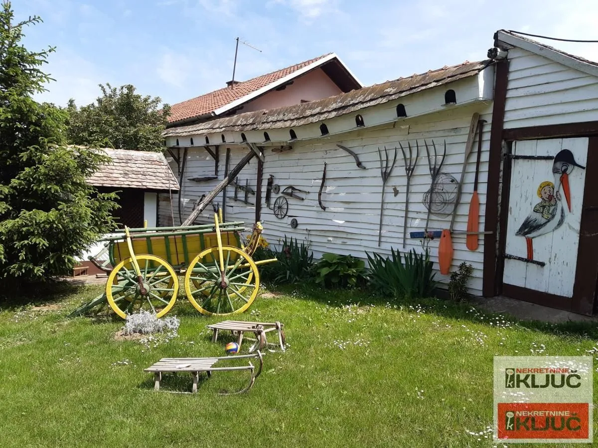 Sale, house, 334m², Čerević, Beočin