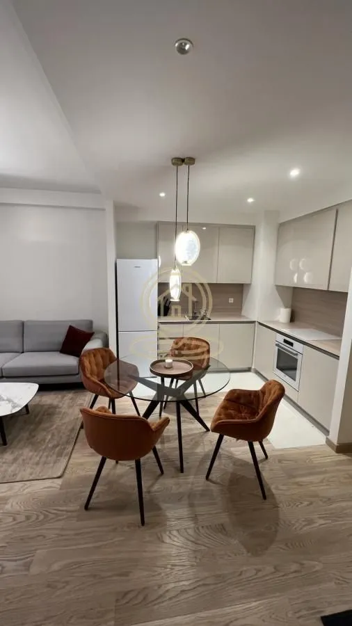 Izdavanje, dvosoban stan, 56m², Savski Venac, Beograd