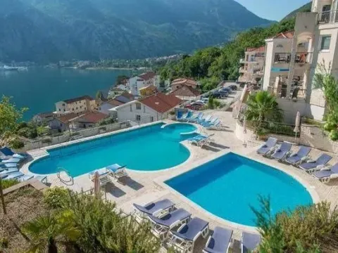 Sale, two bedroom apartment, 76m², Muo, Kotor - image 8