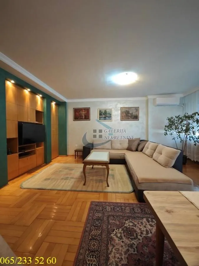 Rent, three bedroom apartment, 102m², Južni Bulevar, Vračar Sve Podlokacije