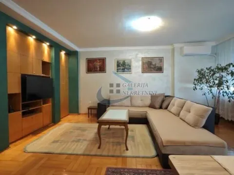 Rent, three bedroom apartment, 102m², Južni Bulevar, Vračar Sve Podlokacije