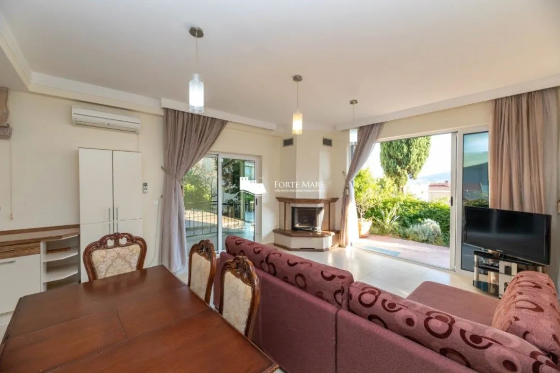 Prodaja, trosoban stan, 107m², Đenovići, Herceg Novi