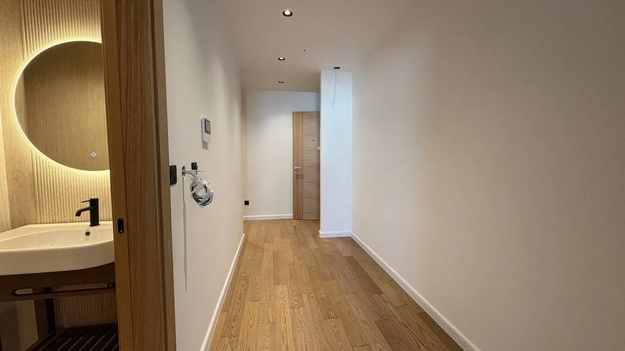 Prodaja, trosoban stan, 101m², Tivat, Crna Gora