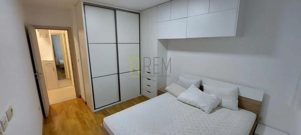 Prodaja, jednosoban stan, 43m², Stari Aerodrom, Podgorica