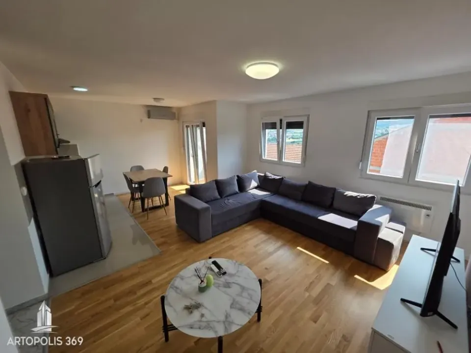 Izdavanje, trosoban stan, 57m², Kaludjerica, Grocka