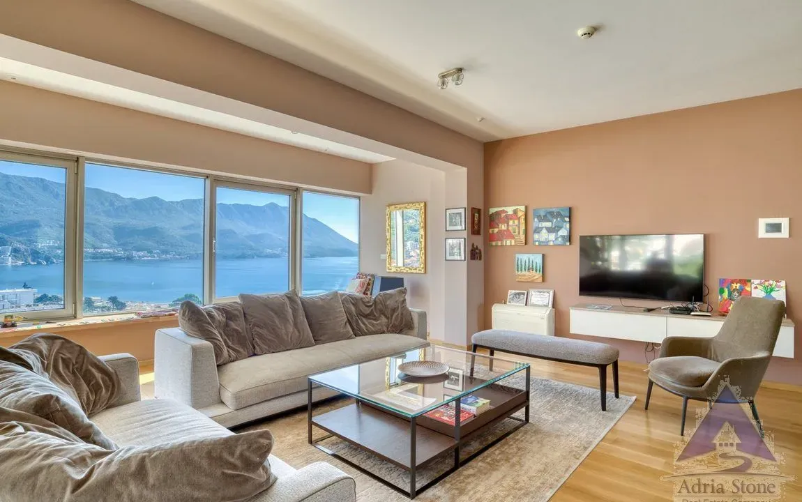 Prodaja, trosoban stan, 167m², Zavala, Budva